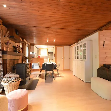 Cozy With Barbecue, Cleaning Included Chalet