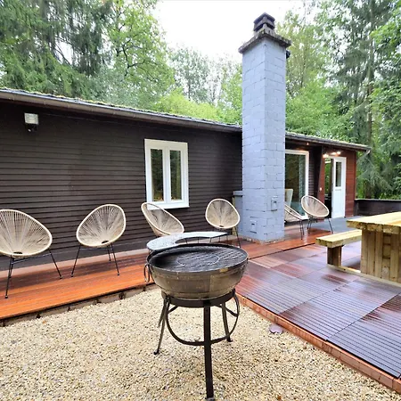 בקתה Cozy With Barbecue, Cleaning Included *